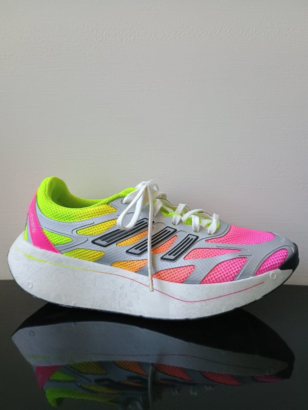 Adidas Women's Adizero Aruku Mesh Sneaker in Awesome Shock Pink / Solar Yellow